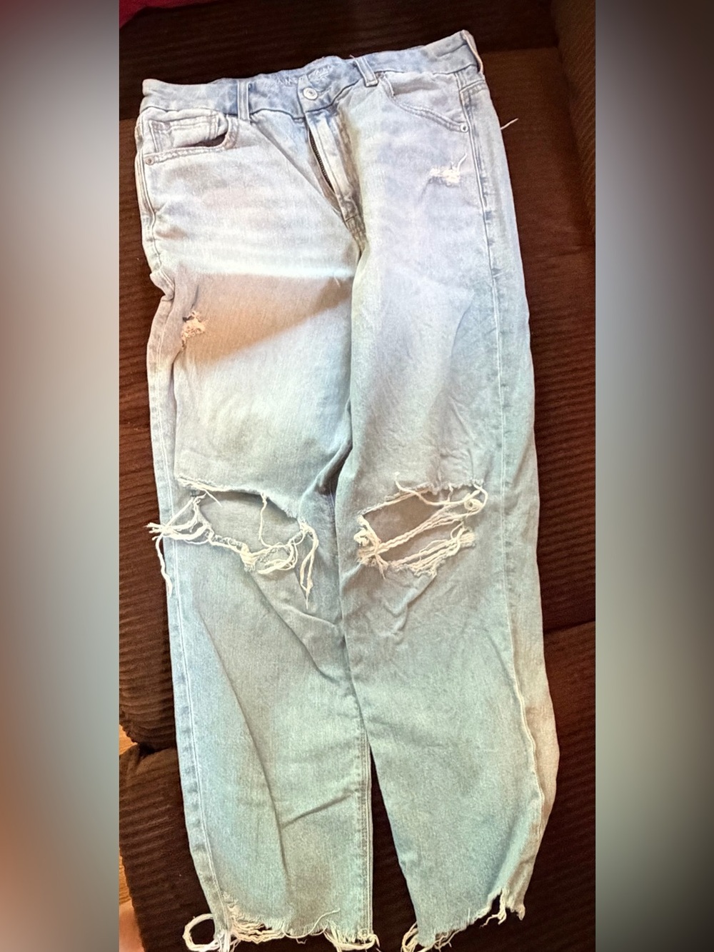 AE Light Blue Distressed Women’s Jeans